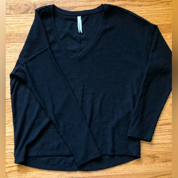 Anthropologie Tops - Anthropologie long sleeve top